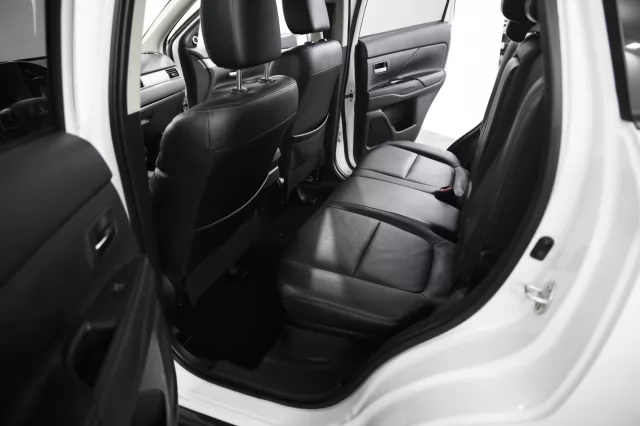 Mitsubishi Outlander 2015