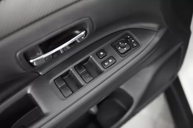 Mitsubishi Outlander 2015