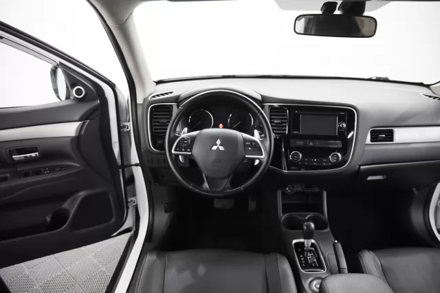 Mitsubishi Outlander 2015