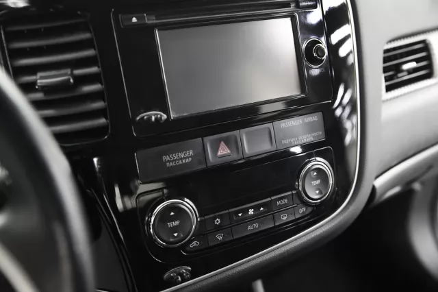 Mitsubishi Outlander 2015