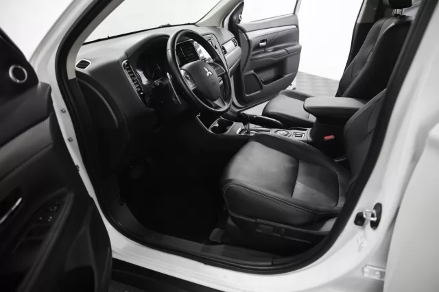 Mitsubishi Outlander 2015