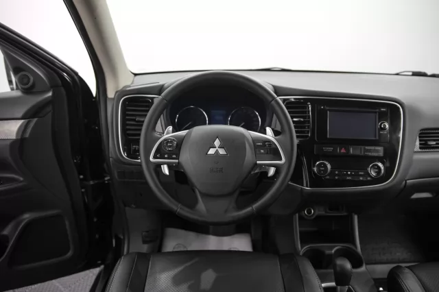 Mitsubishi Outlander 2015