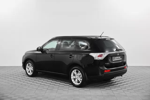 Mitsubishi Outlander 2015