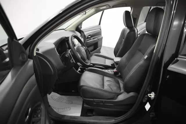 Mitsubishi Outlander 2015