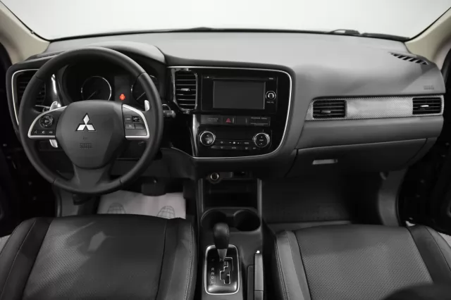 Mitsubishi Outlander 2015