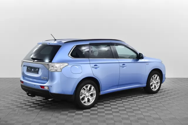 Mitsubishi Outlander 2016