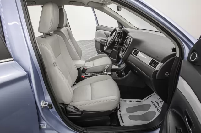 Mitsubishi Outlander 2016