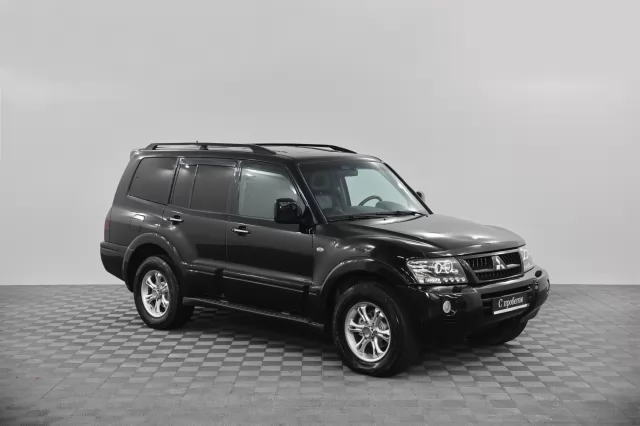 Mitsubishi Pajero 2005