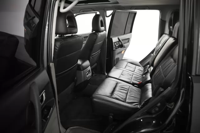 Mitsubishi Pajero 2005