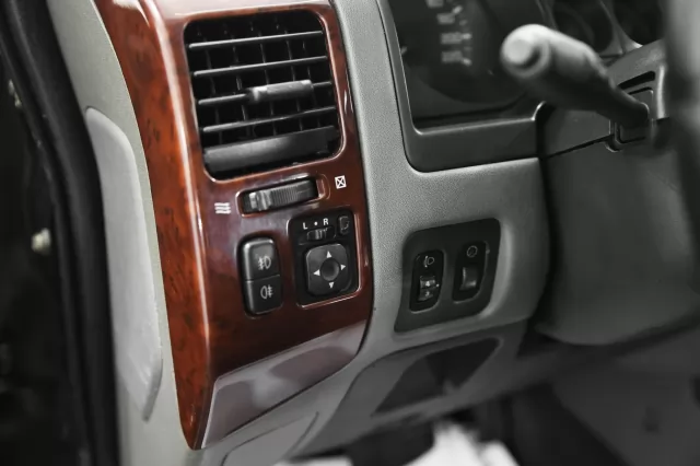 Mitsubishi Pajero 2005