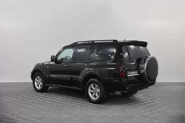 Mitsubishi Pajero 2005