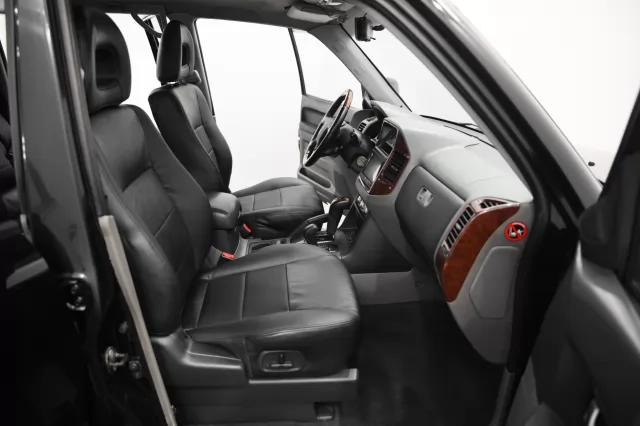 Mitsubishi Pajero 2005