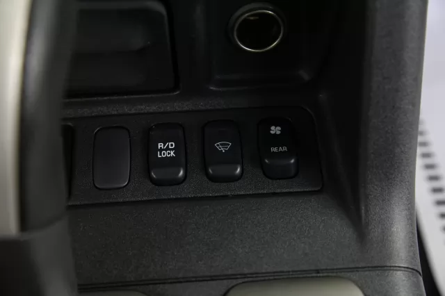 Mitsubishi Pajero 2004