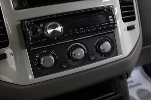 Mitsubishi Pajero 2004