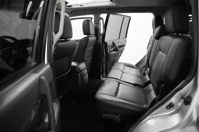 Mitsubishi Pajero 2009