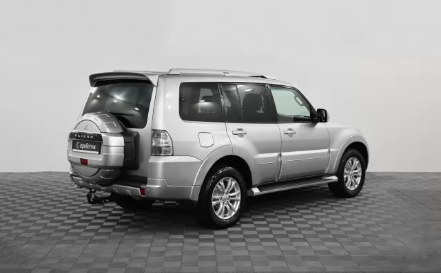 Mitsubishi Pajero 2009