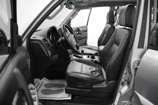 Mitsubishi Pajero 2009