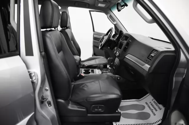 Mitsubishi Pajero 2009
