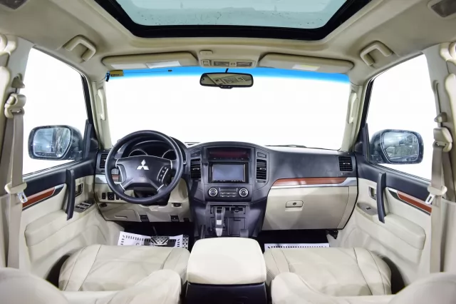 Mitsubishi Pajero 2011