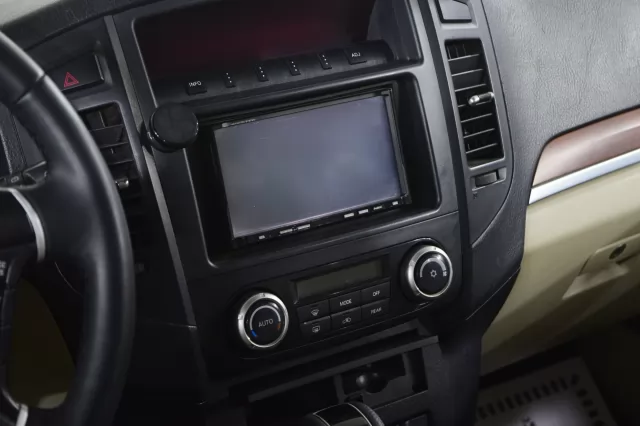 Mitsubishi Pajero 2011
