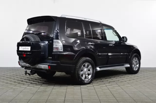 Mitsubishi Pajero 2011