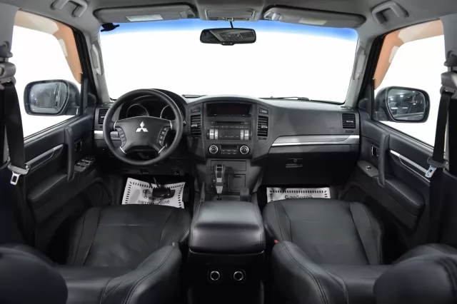 Mitsubishi Pajero 2007