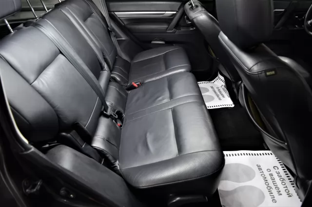 Mitsubishi Pajero 2007
