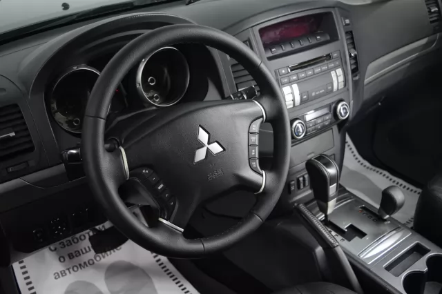 Mitsubishi Pajero 2007