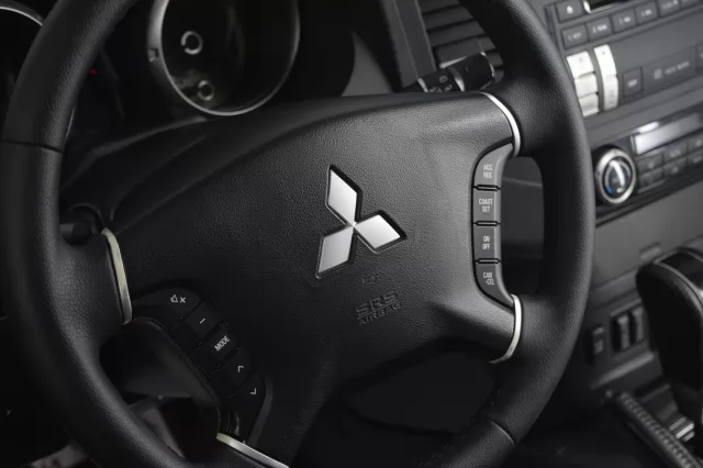 Mitsubishi Pajero 2007