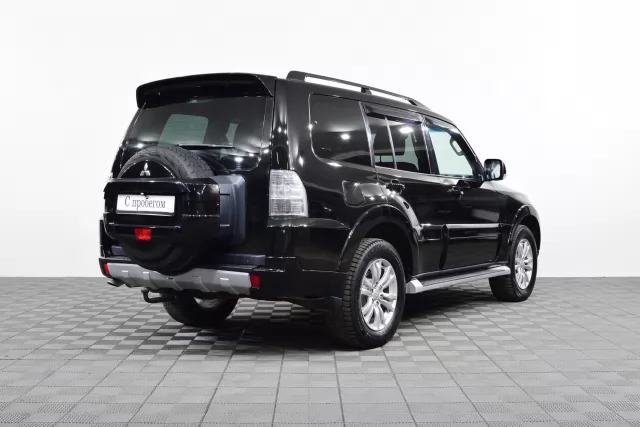 Mitsubishi Pajero 2015