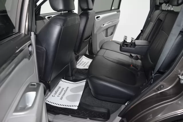 Mitsubishi Pajero Sport 2010