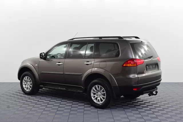 Mitsubishi Pajero Sport 2010