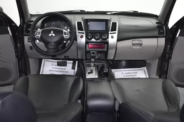 Mitsubishi Pajero Sport 2010