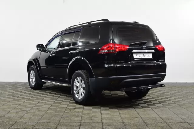 Mitsubishi Pajero Sport 2014