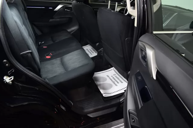 Mitsubishi Pajero Sport 2020