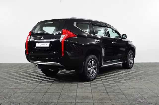 Mitsubishi Pajero Sport 2020