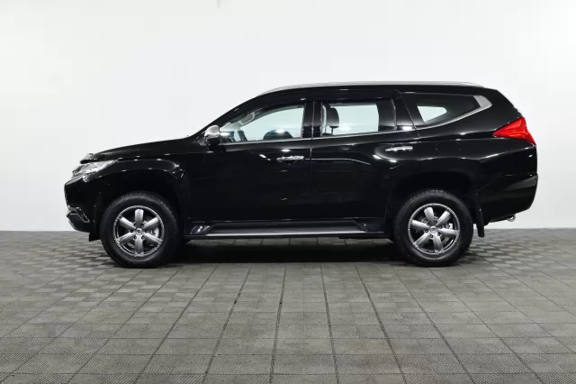 Mitsubishi Pajero Sport 2020