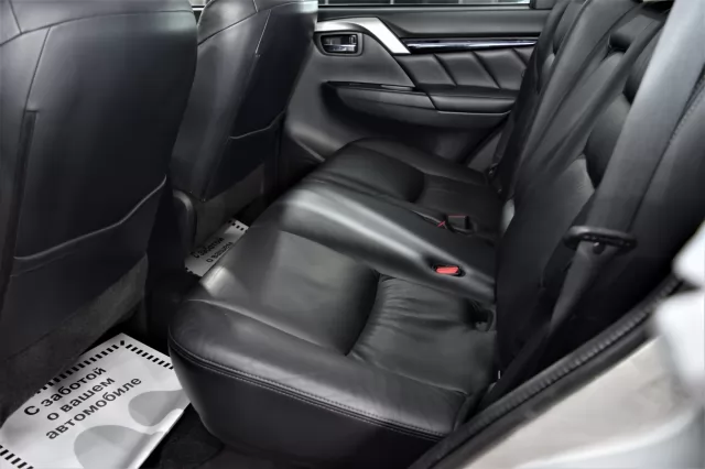 Mitsubishi Pajero Sport 2021