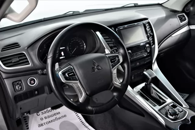 Mitsubishi Pajero Sport 2021