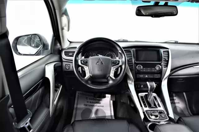 Mitsubishi Pajero Sport 2021