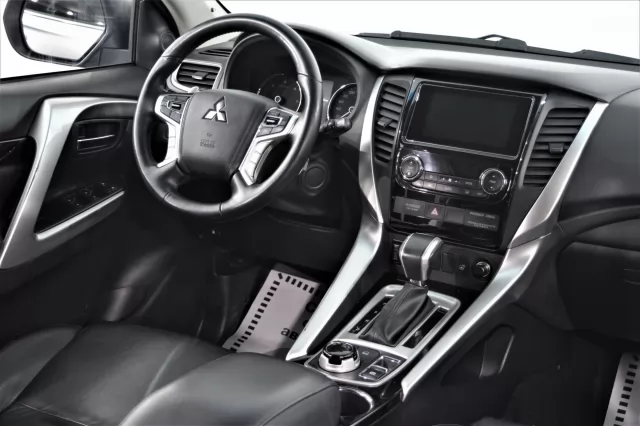 Mitsubishi Pajero Sport 2021