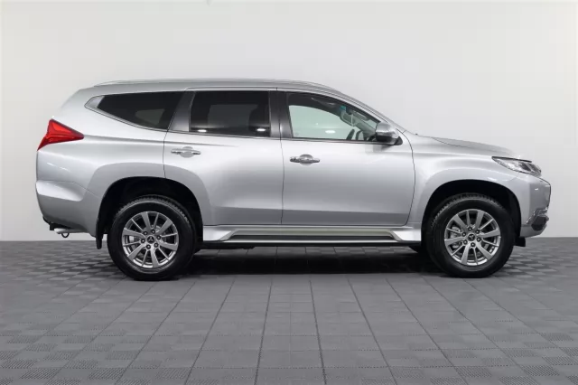 Mitsubishi Pajero Sport 2021