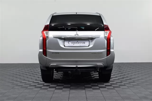 Mitsubishi Pajero Sport 2021