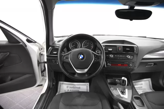 BMW 1 серия 2011