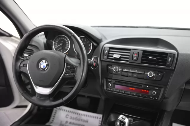 BMW 1 серия 2011