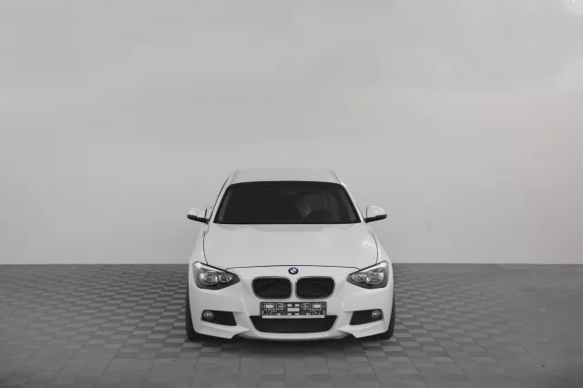 BMW 1 серия 2011