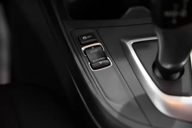 BMW 1 серия 2011