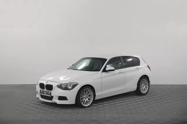 BMW 1 серия 2011
