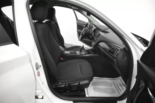 BMW 1 серия 2011