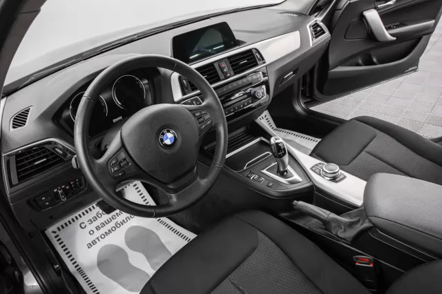 BMW 1 серия 2019